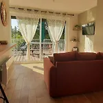 La Pera Putanges